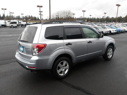 Used 2013 Subaru Forester 2.5X image 5