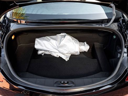 Used 2011 Mercedes-Benz SLS AMG Coupe image 33