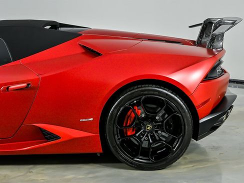 Used 2017 Lamborghini Huracan LP 610-4 image 9