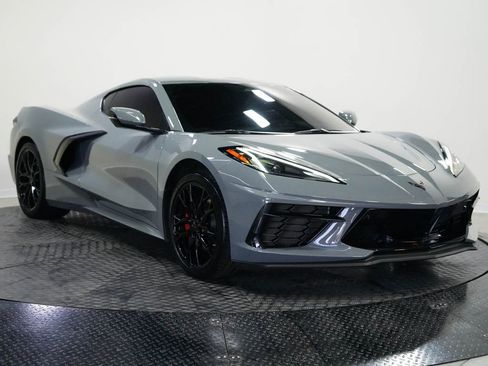 Used 2024 Chevrolet Corvette Stingray Premium Cpe w/ 3LT RWD image 3