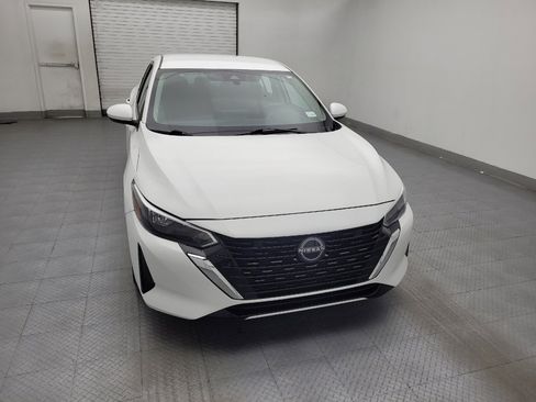 Used 2024 Nissan Sentra SV FWD image 14