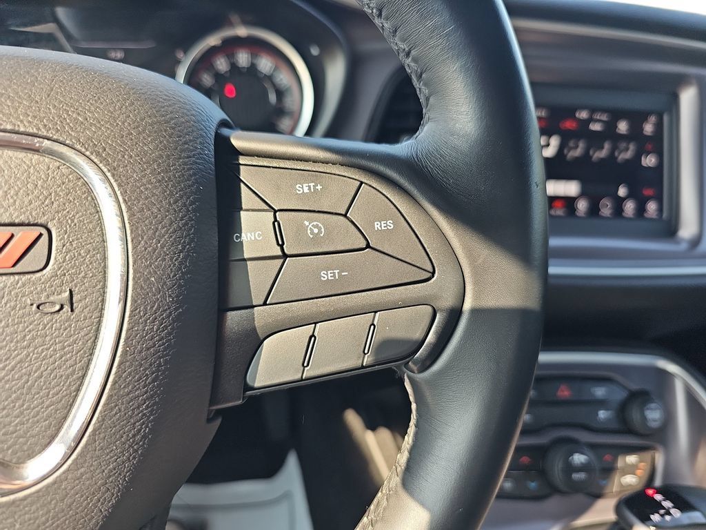 Used 2019 Dodge Challenger SXT RWD image 18