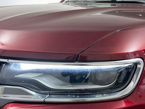 Used 2024 Jeep Wagoneer Series II w/ Flexible Seating Group image 11