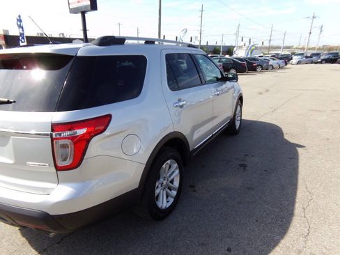 Used 2013 Ford Explorer XLT FWD image 38