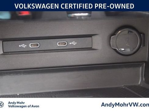 Used 2023 Volkswagen Taos SE w/ Panoramic Sunroof Package AWD/4WD image 41