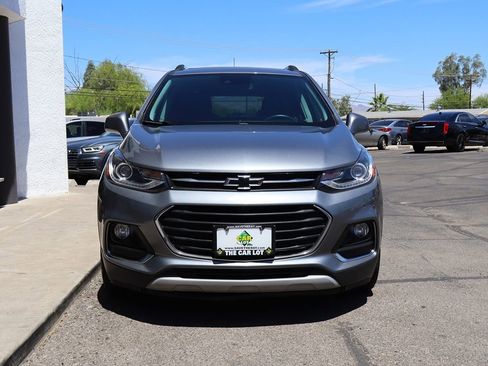 Used 2020 Chevrolet Trax Premier w/ LPO, Protection Package FWD image 16
