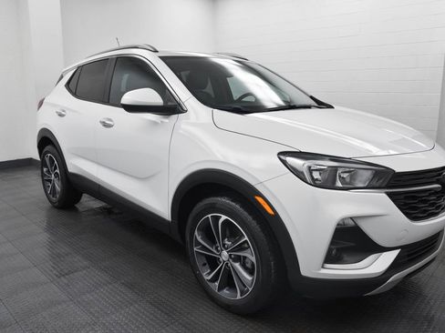 Used 2022 Buick Encore GX Select image 1