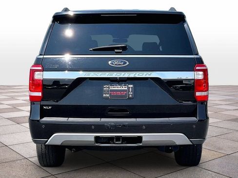 Used 2020 Ford Expedition XLT w/ Equipment Group 202A RWD image 4