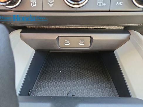 New 2025 Honda Accord SE image 28