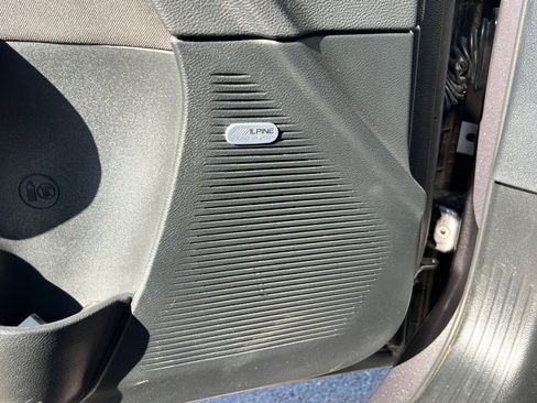 Used 2016 Dodge Challenger R/T w/ Sound Group image 27