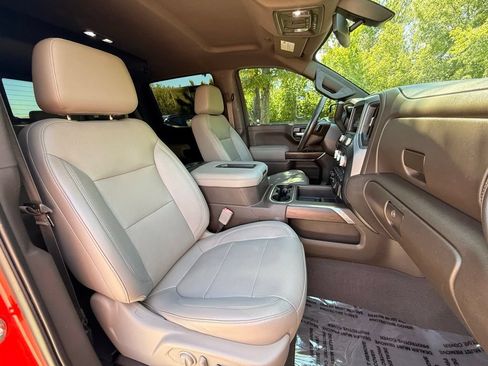 Used 2019 GMC Sierra 1500 SLT AWD/4WD image 34