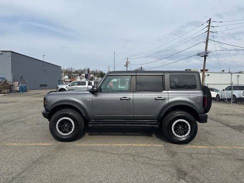 Certified 2023 Ford Bronco Outer Banks w/ Sasquatch Package AWD/4WD image 3