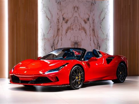 Used 2022 Ferrari F8 Tributo RWD image 1