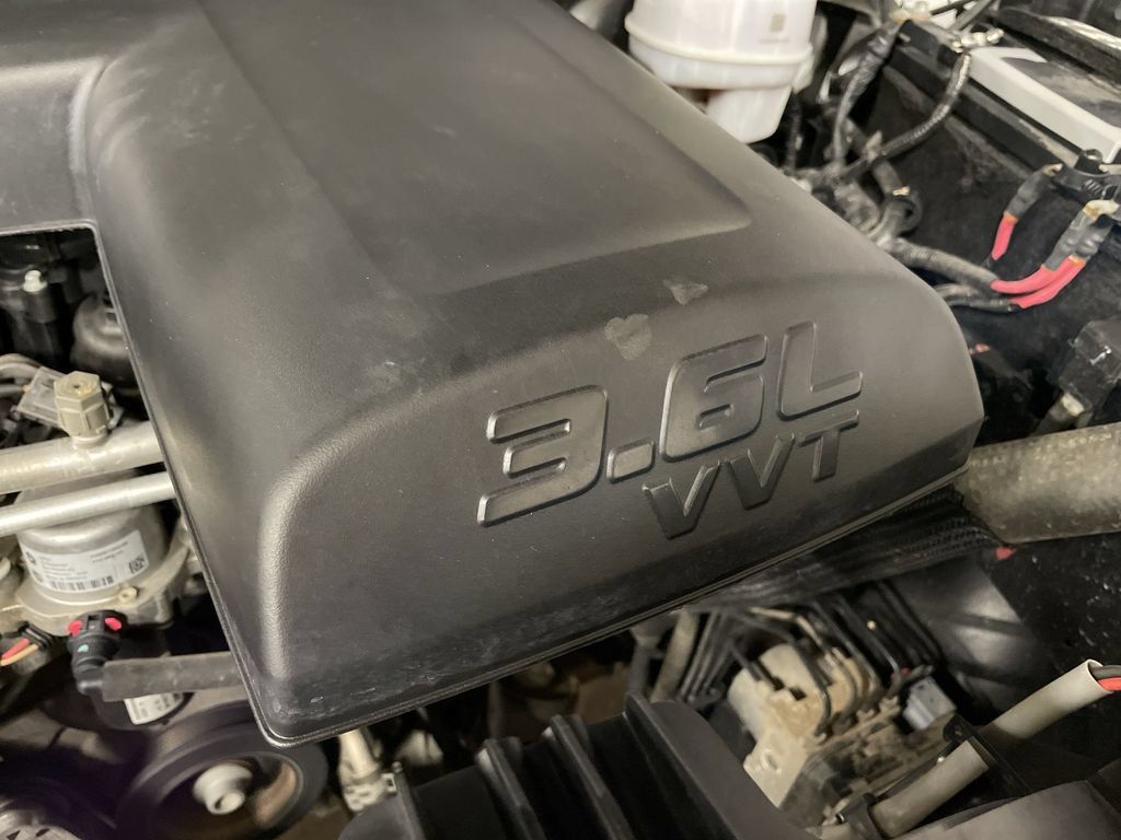 Used 2024 RAM 1500 Classic SLT AWD/4WD image 24