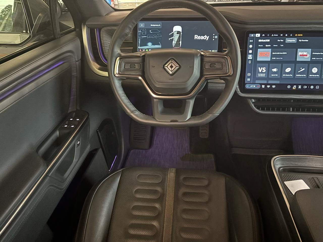 Used 2025 Rivian R1S Adventure Dual AWD/4WD image 10