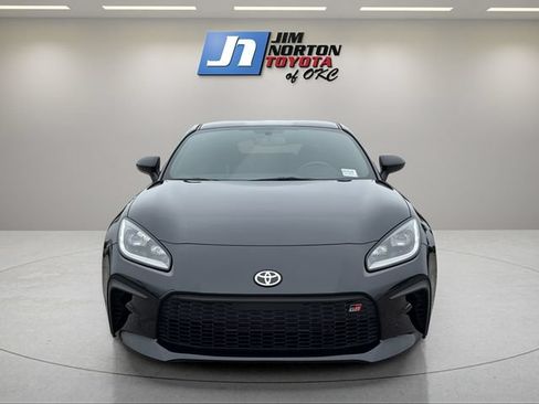 Used 2024 Toyota GR86 Premium RWD image 2