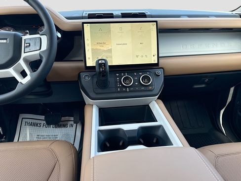 New 2026 Land Rover Defender 110 X-Dynamic SE AWD/4WD image 19
