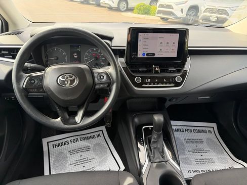 Used 2025 Toyota Corolla LE FWD image 22
