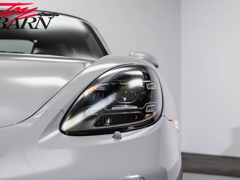 Used 2019 Porsche 718 Boxster S RWD image 18