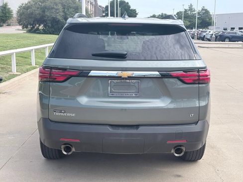 Used 2023 Chevrolet Traverse LT FWD image 5