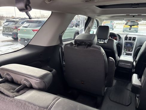 Used 2012 GMC Acadia SLT image 9