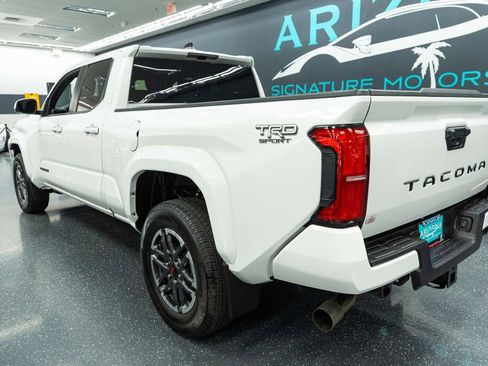 Used 2024 Toyota Tacoma TRD Sport image 8