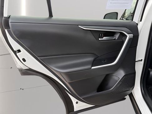 Used 2021 Toyota RAV4 XLE image 29