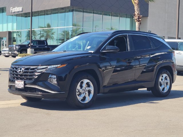 Used 2024 Hyundai Tucson SEL FWD image 2