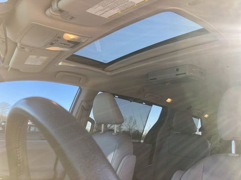 Certified 2020 Toyota Sienna XLE image 16