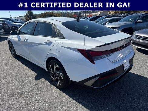 Certified 2025 Hyundai Elantra Sport image 5