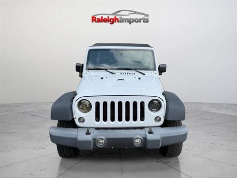 Used 2017 Jeep Wrangler Unlimited Sport w/ Max Tow Package AWD/4WD image 3