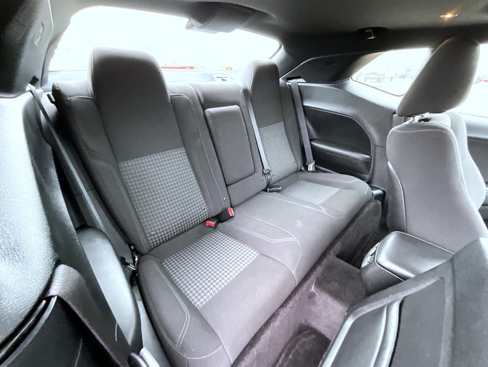 Used 2018 Dodge Challenger SXT RWD image 18