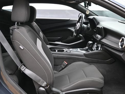 Used 2023 Chevrolet Camaro LT RWD image 30