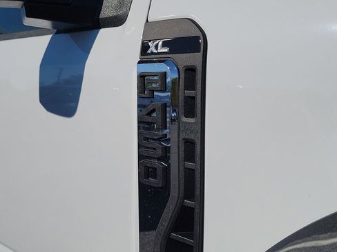 New 2026 Ford F450 XL image 9