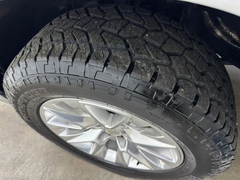 Used 2004 Chevrolet Silverado 1500 4x4 Crew Cab image 9