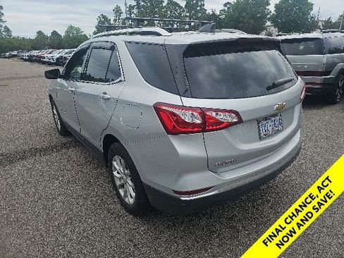 Used 2018 Chevrolet Equinox LT w/ Sun & Infotainment Package FWD image 16
