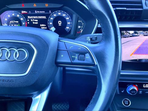 Used 2023 Audi Q3 2.0T Premium image 24