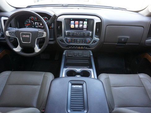 Used 2018 GMC Sierra 1500 SLT AWD/4WD image 33