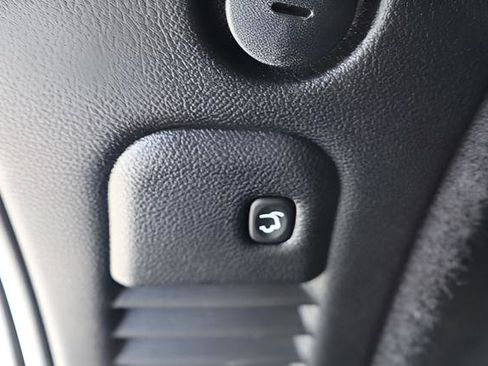 Used 2025 Dodge Durango GT AWD/4WD image 27