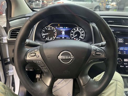 Used 2024 Nissan Murano SV image 22
