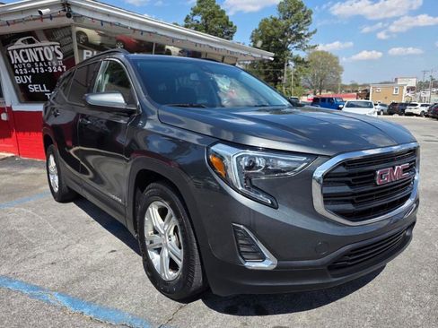 Used 2020 GMC Terrain SLE w/ Driver Convenience Package image 1