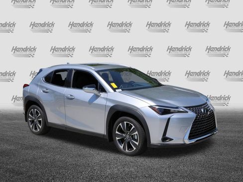 Used 2026 Lexus UX 300h FWD image 2