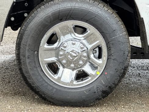 New 2026 RAM 2500 Tradesman w/ Chrome Appearance Group image 23