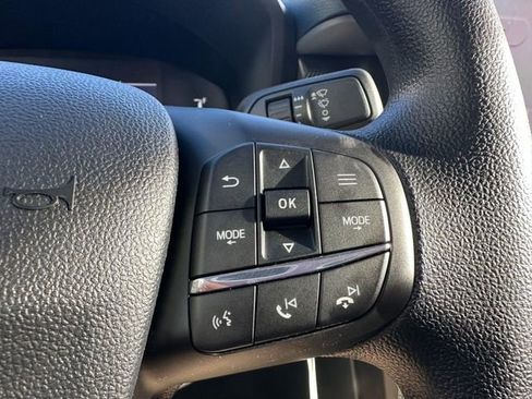 New 2026 Ford Maverick XL image 18