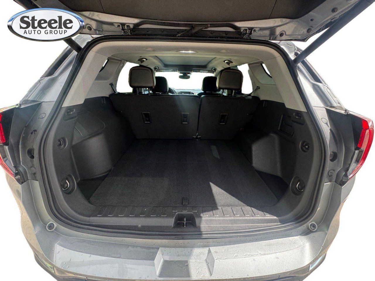 Used 2024 GMC Terrain AT4 w/ Tech Package AWD/4WD image 19