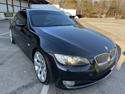 Used 2009 BMW 335i Convertible w/ Premium Pkg image 8