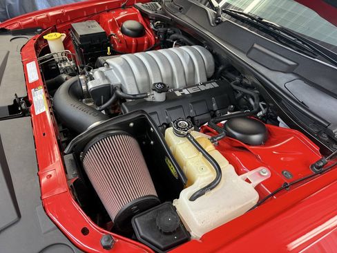 Used 2009 Dodge Challenger SRT8 w/ SRT Option Group II RWD image 31