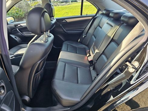 Used 2006 Mercedes-Benz C 230 Sedan image 26