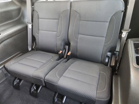 Used 2023 GMC Acadia SLE w/ Driver Convenience Package image 28