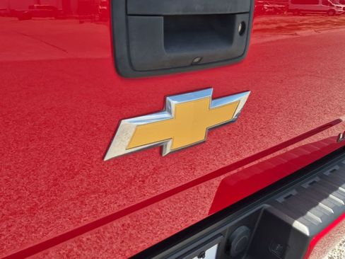Used 2019 Chevrolet Silverado 1500 Custom w/ Custom Convenience Package AWD/4WD image 28
